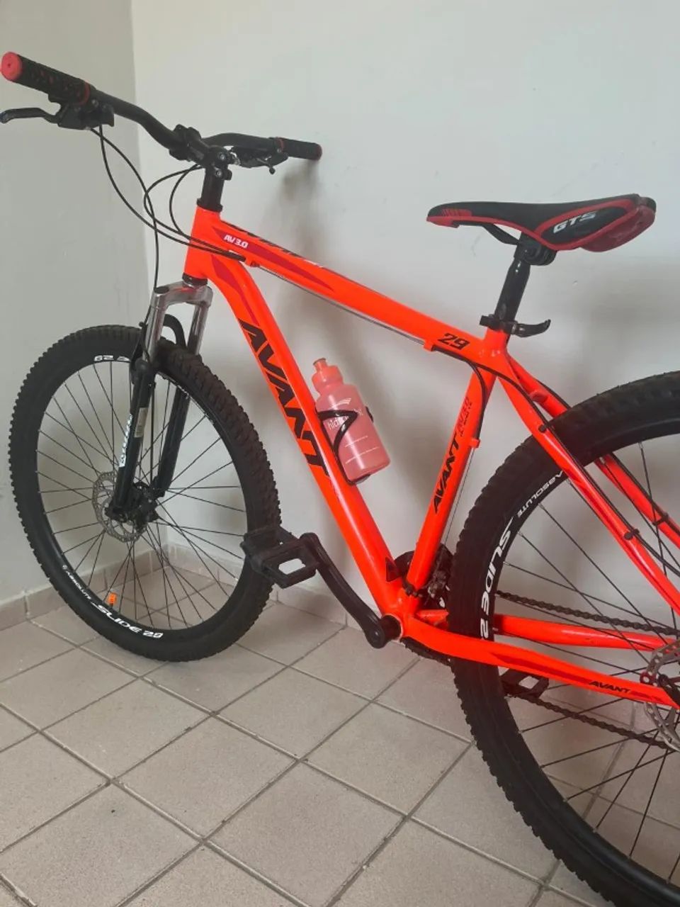 Bicicleta Aro 29-  semi nova 