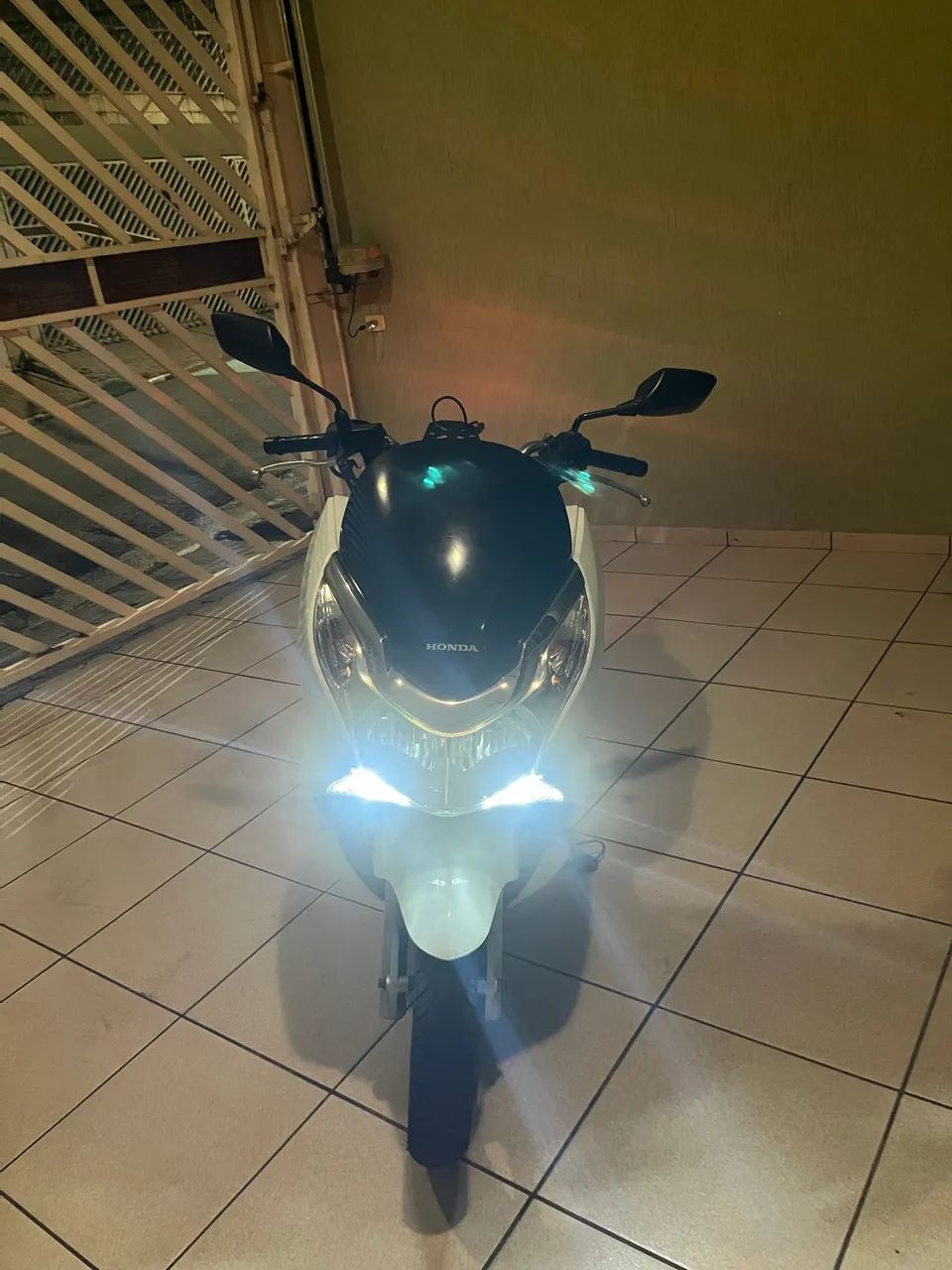 Vendo PCX 150 DLX  - Foto 4
