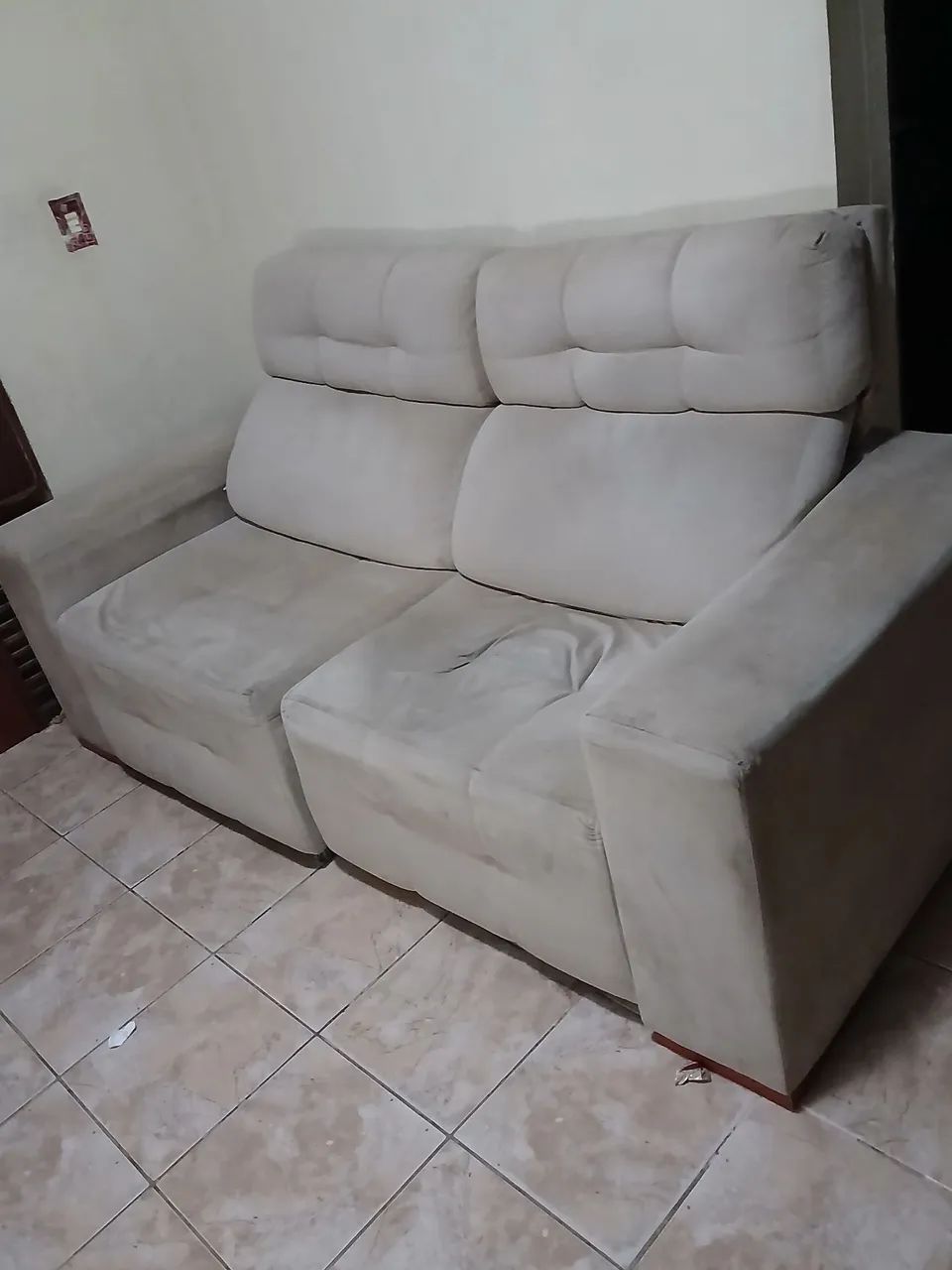 Vende-se 2 sofá de 3 lugar em ótimo estado de conservação  - Foto 2