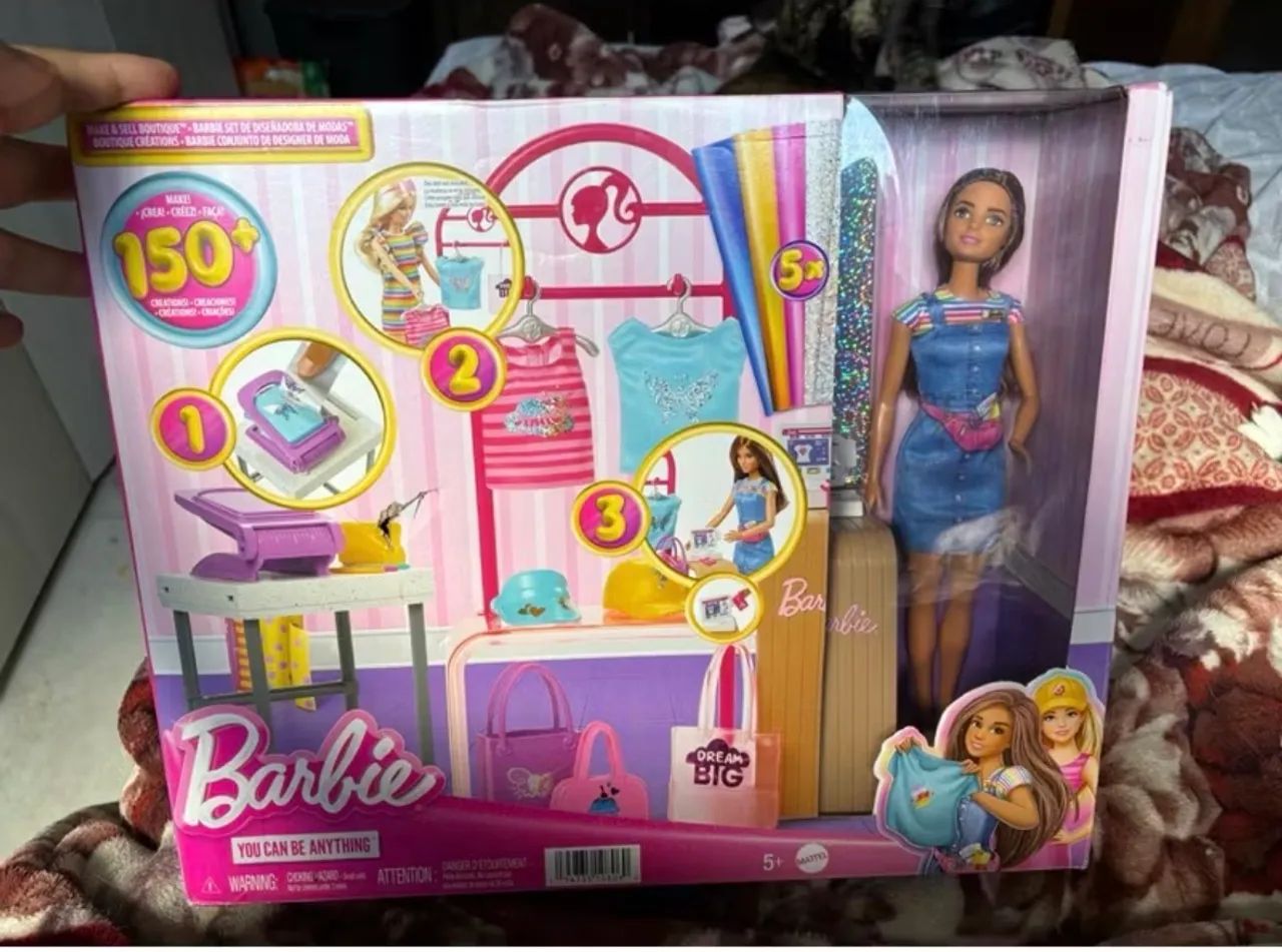 SILKGIRLSTORE  Barbie Profissões Designer de Moda.