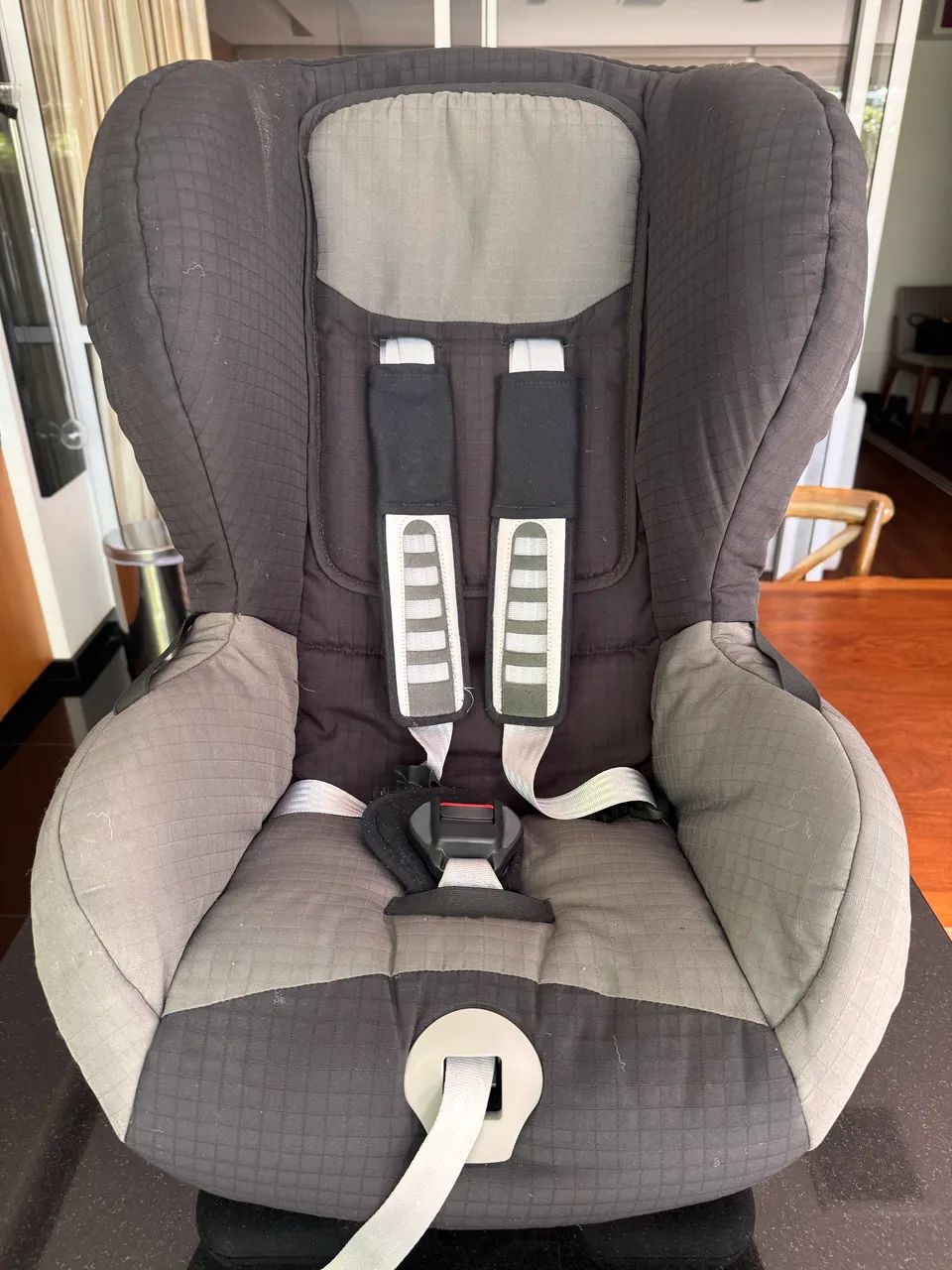 Cadeirinha infantil BRITAX / FORD para carro com isofix