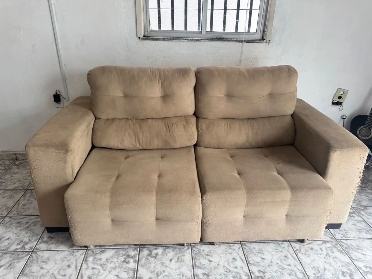 Sofá retrátil seme novo - Foto 3