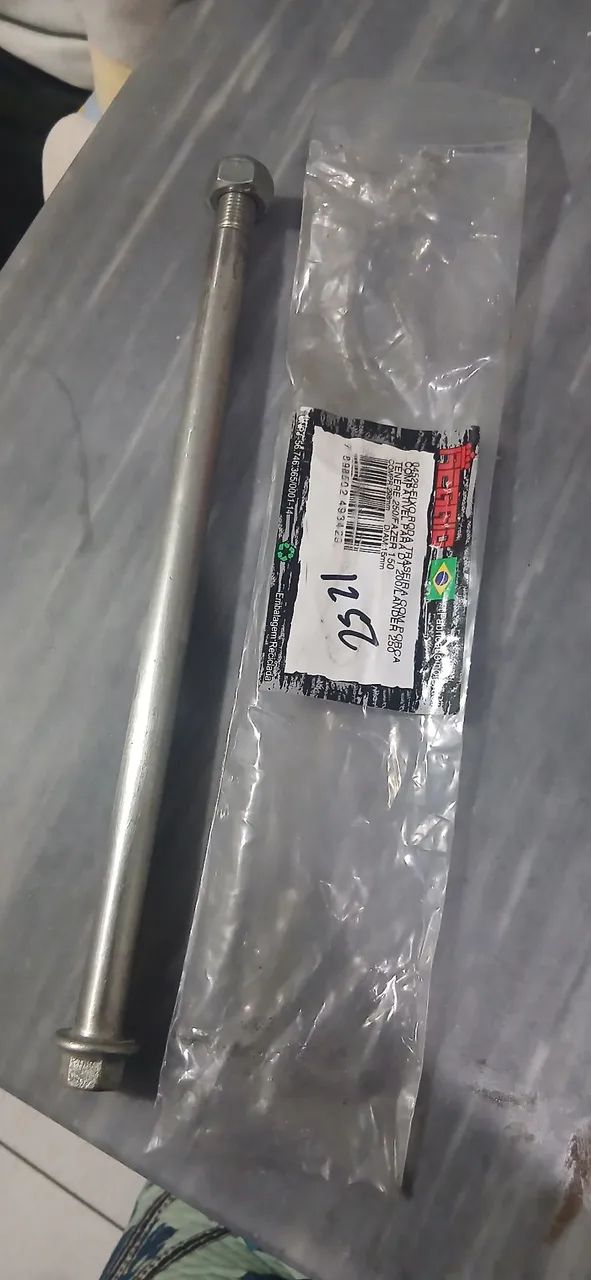Eixo traseiro da lander 250  - Foto 2