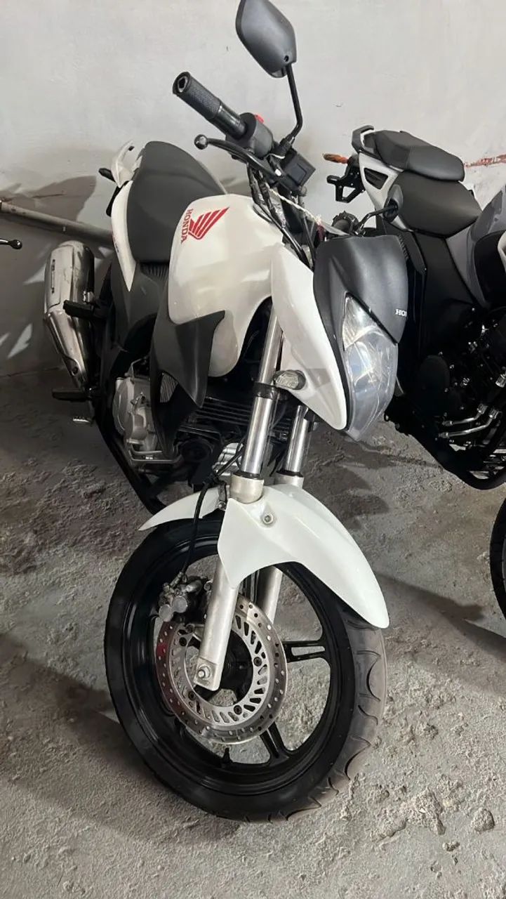 CB300 super bem conservada  - Foto 3
