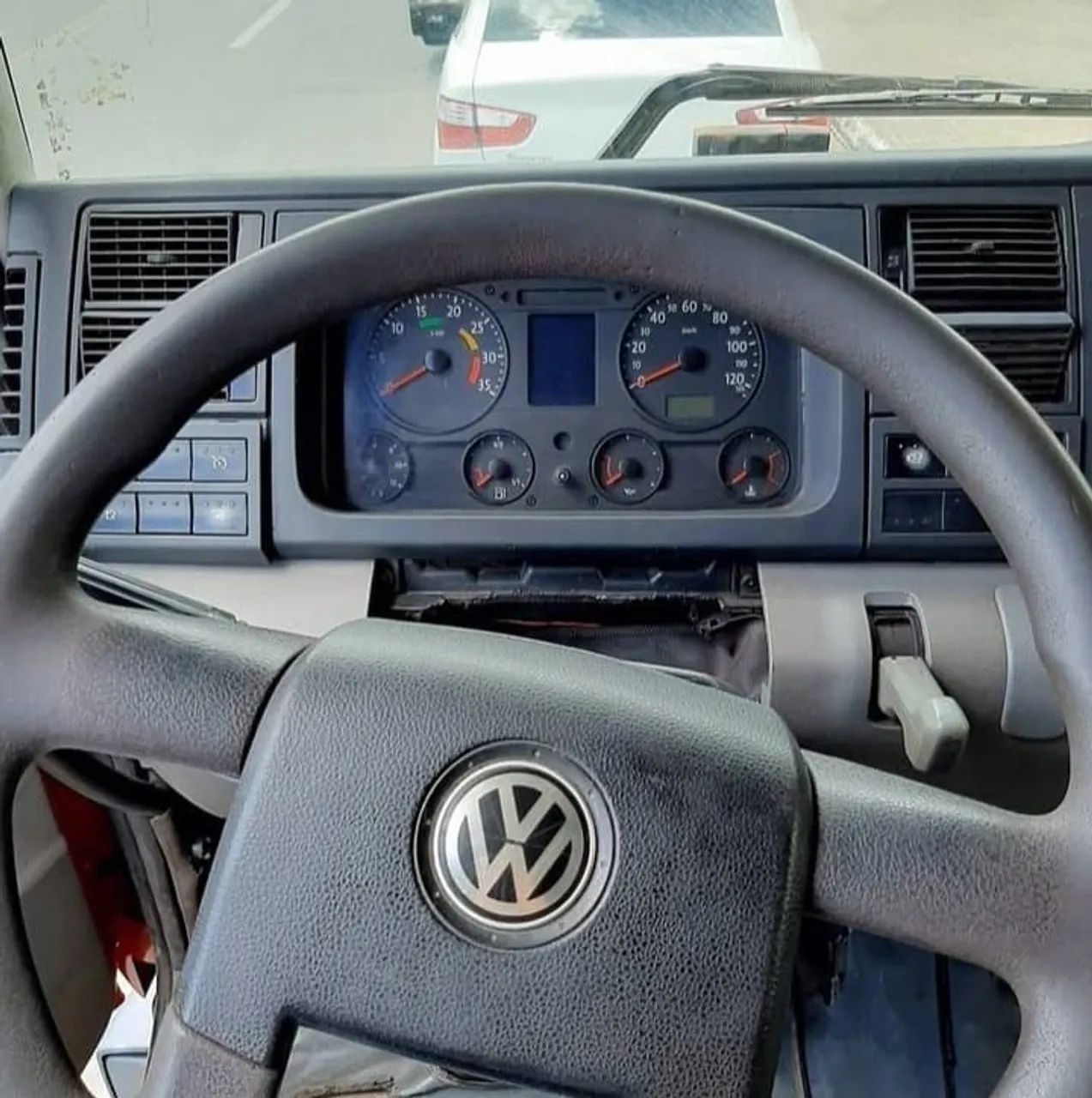 VW 24.250 CAÇAMBA 6X2 ANO 2012. - Foto 5