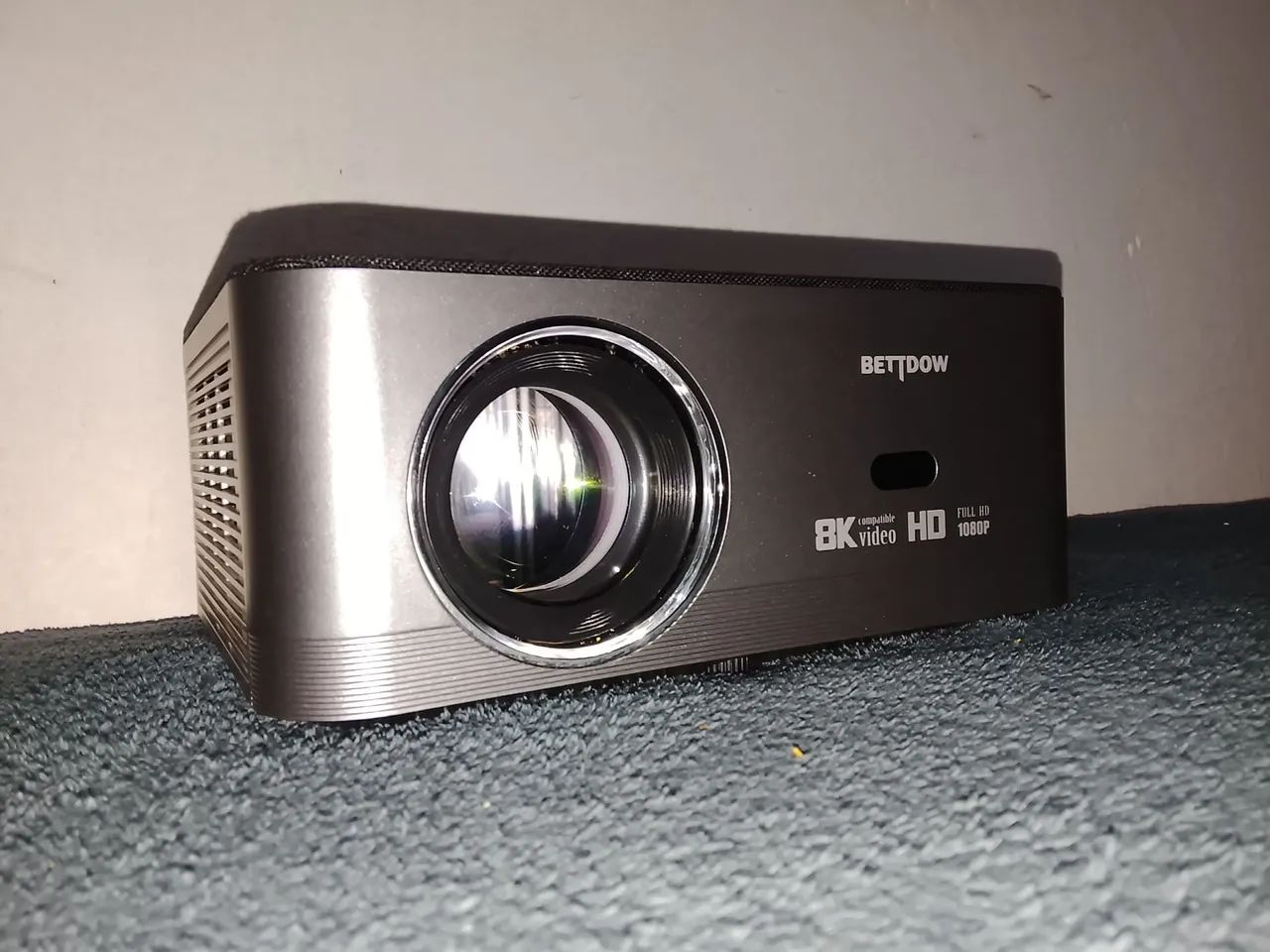 PROJETOR BETTDOW SMART - 8K / FULL HD - HDMI