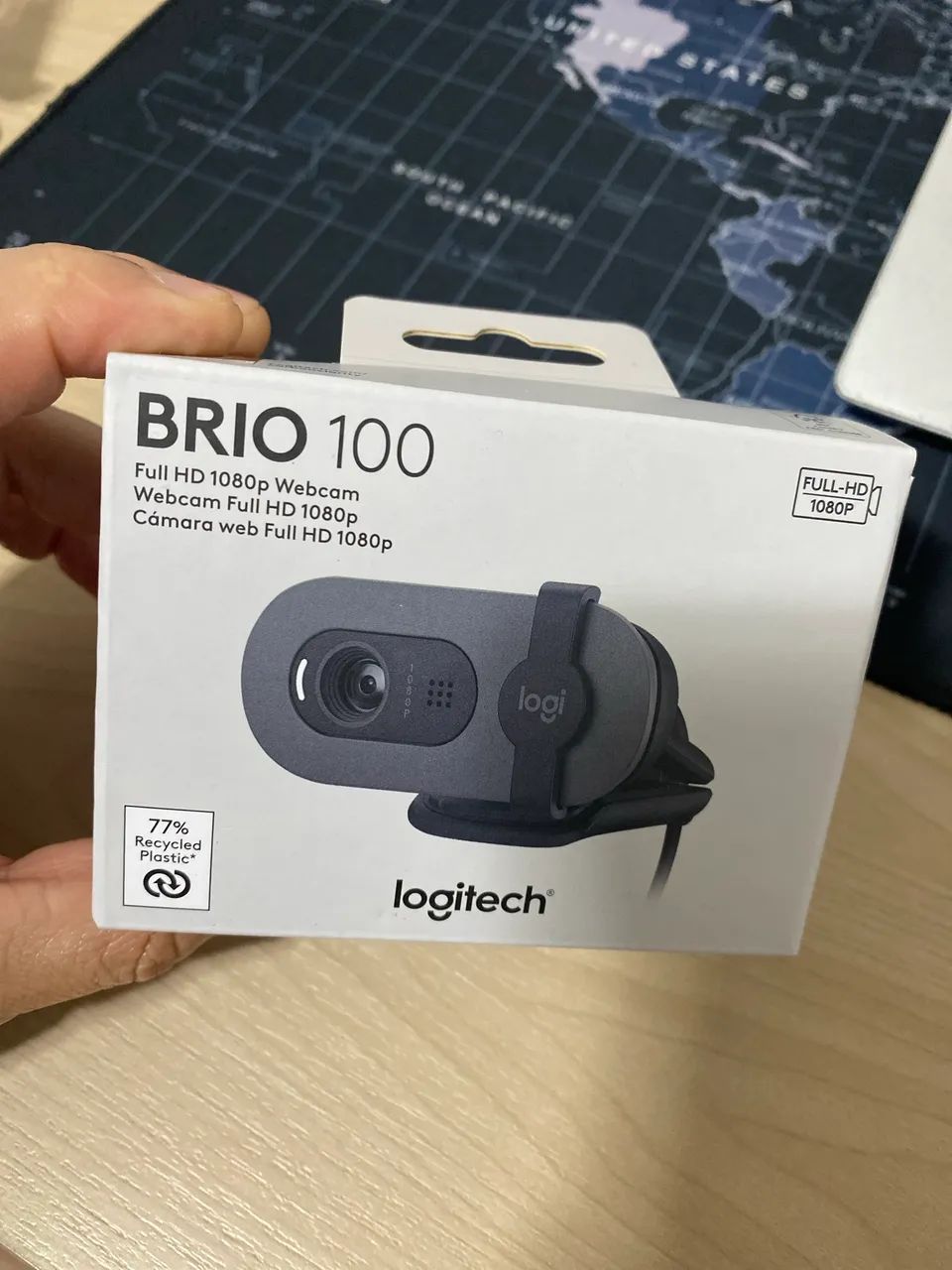 Câmera webcam Brio 100 com microfone 