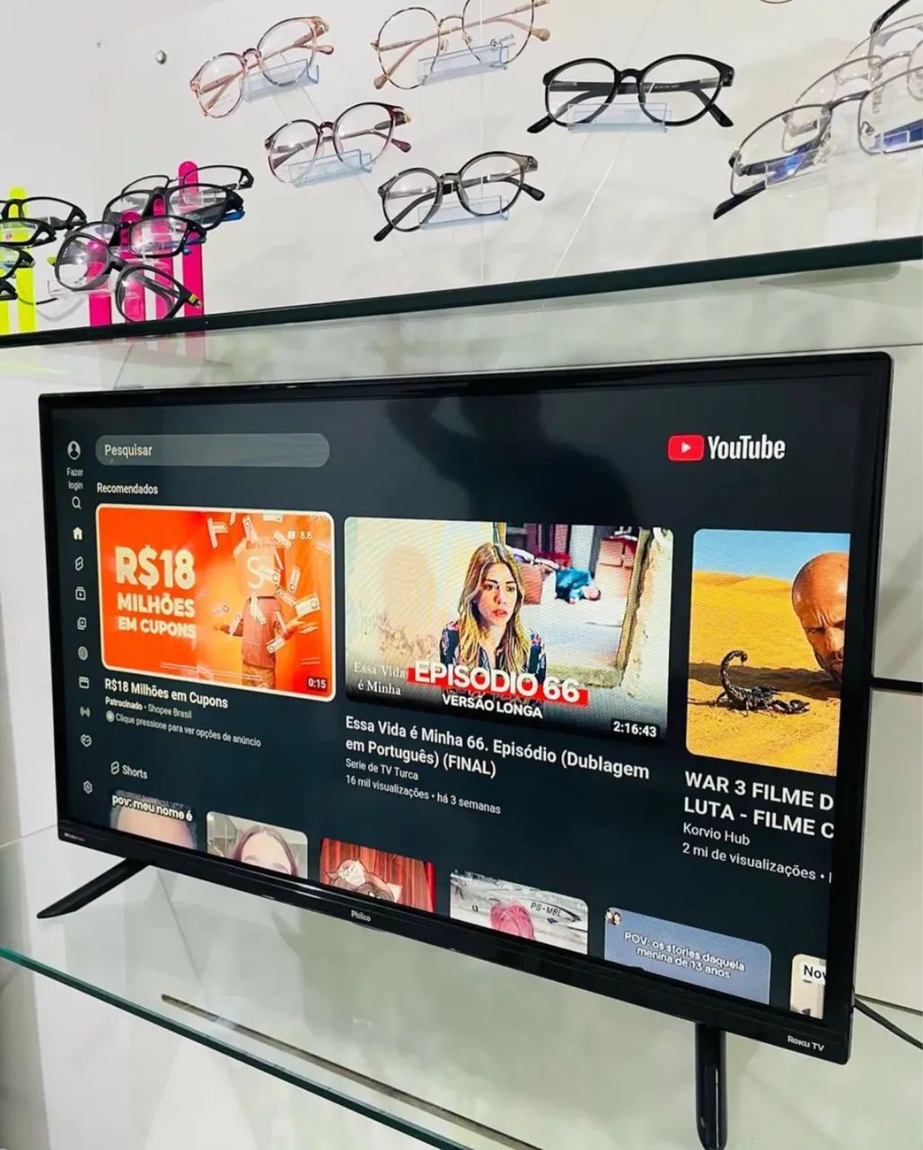 Tv Philco Roku smart 32 polegadas muito nova imagem perfeita  - Foto 3
