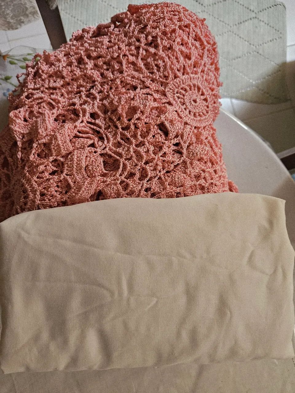 Colcha de crochê linha de seda (acompanha forro) NOVO - Foto 6