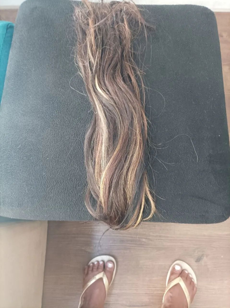 Vendo cabelo humano 50 gramas 130 reais 