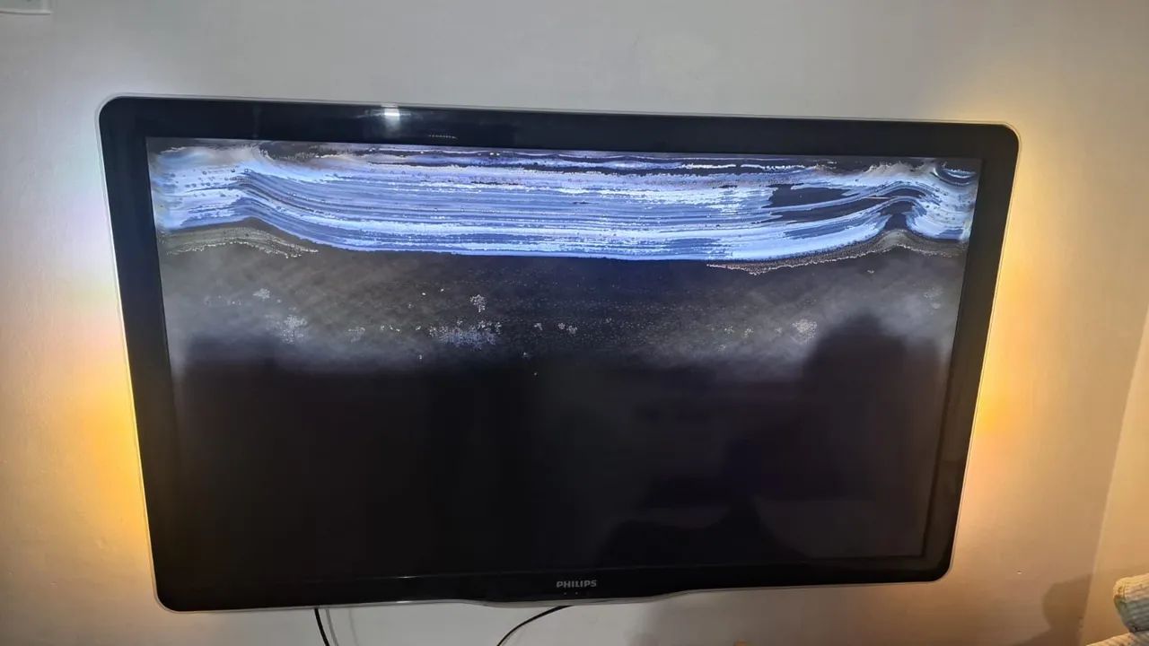 TV Philips 46 polegadas LCD ambilight, com defeito  - Foto 2