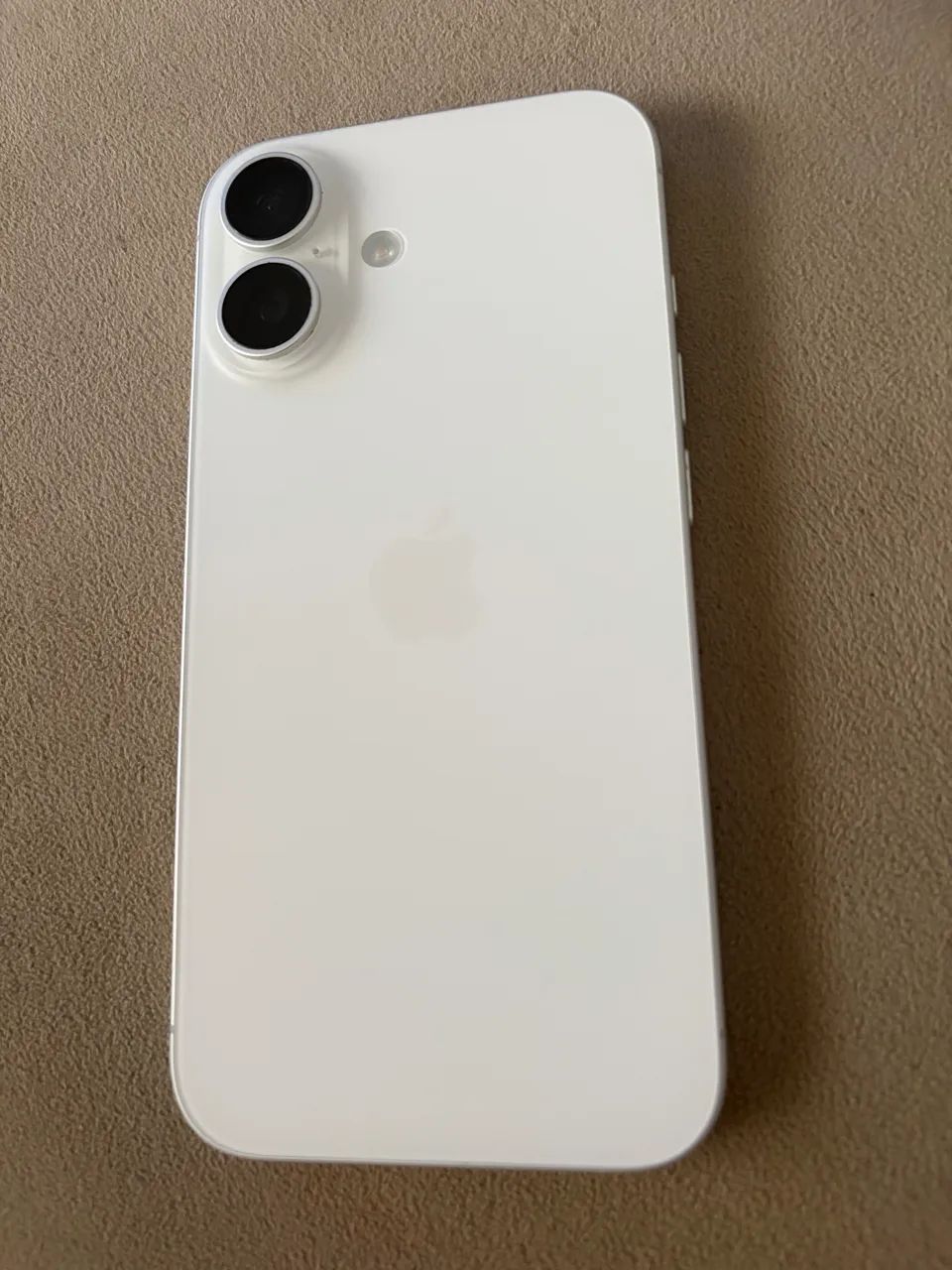 iPhone 16 Branco 128GB