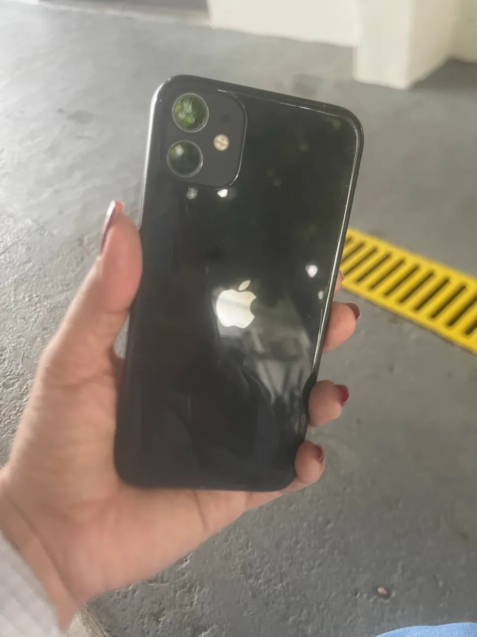 iPhone 11 128 -GB