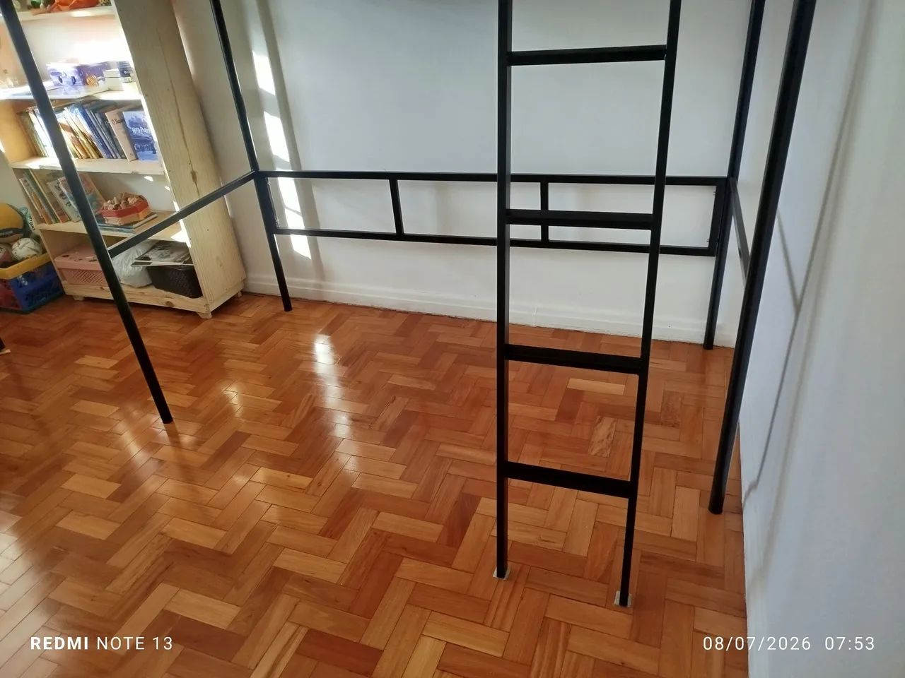 Cama Beliche Solteiro Ferro Suspenso Casa Tema - Foto 2