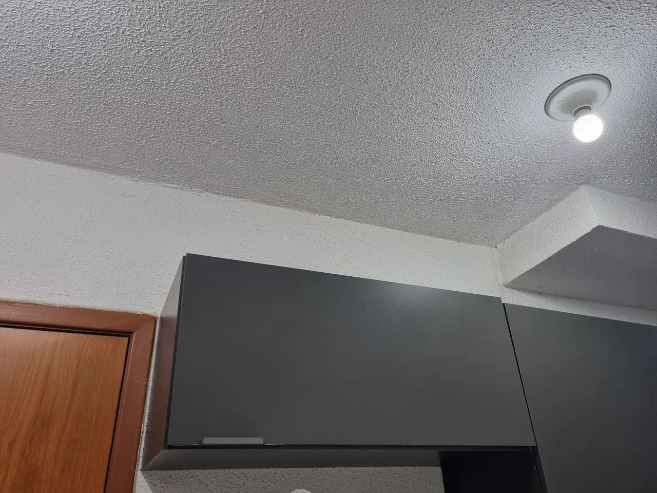 Armário cozinha ,cor chumbo  - Foto 2