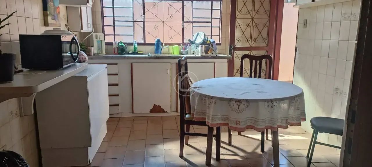 CASA COM 3 QUARTOS EM TERRENO DE 600 M². - Foto 5