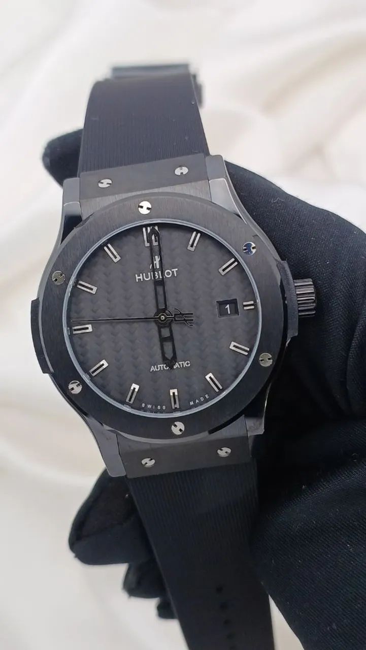 Relógio hublot sabor classic carbon
