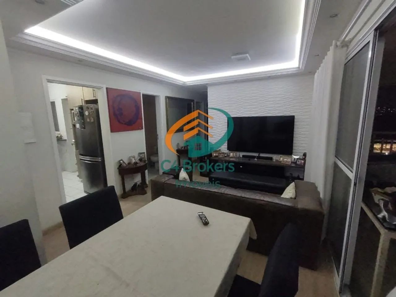 Apartamento em Vila Augusta - Guarulhos, SP - Foto 2