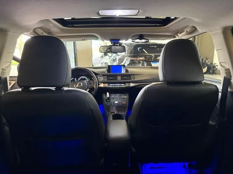 Lexus CT200h 1.8 16V Hibrid Aut., foto 14 de 19