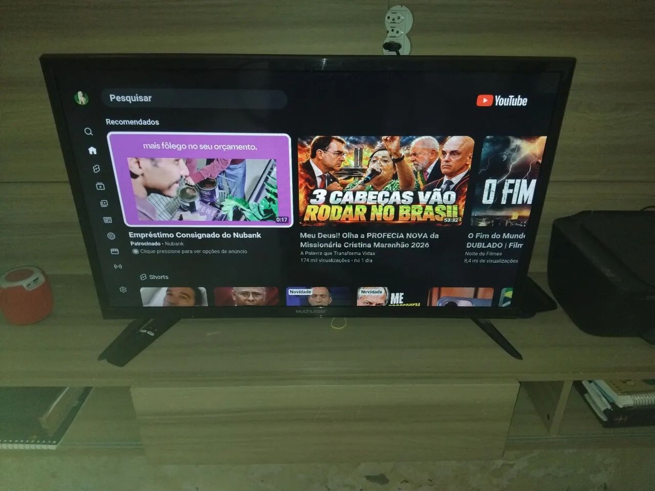 Vendo smart tv 32 valor R$800 contato  *