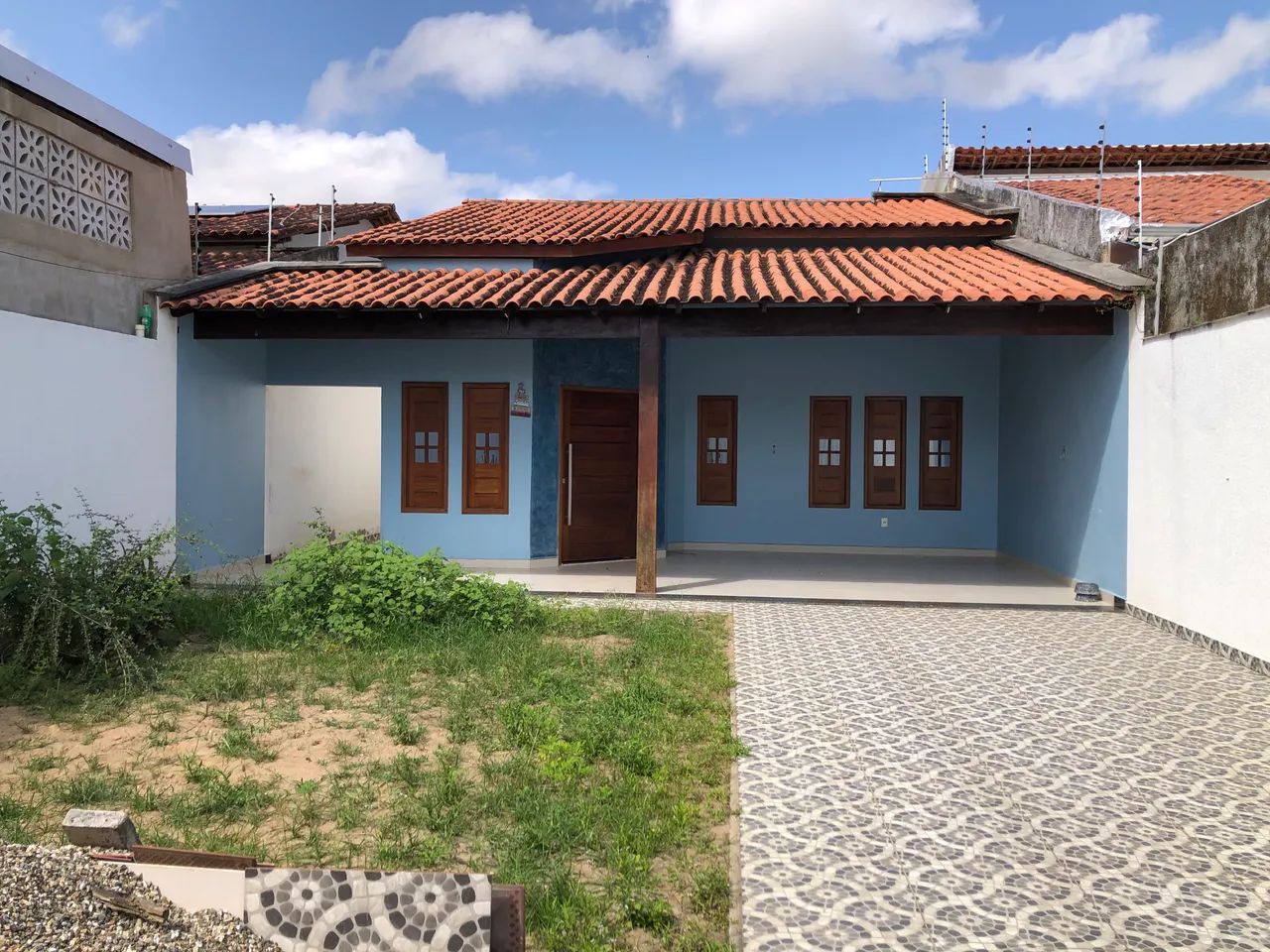 Alugo casa bairro São Luiz 1