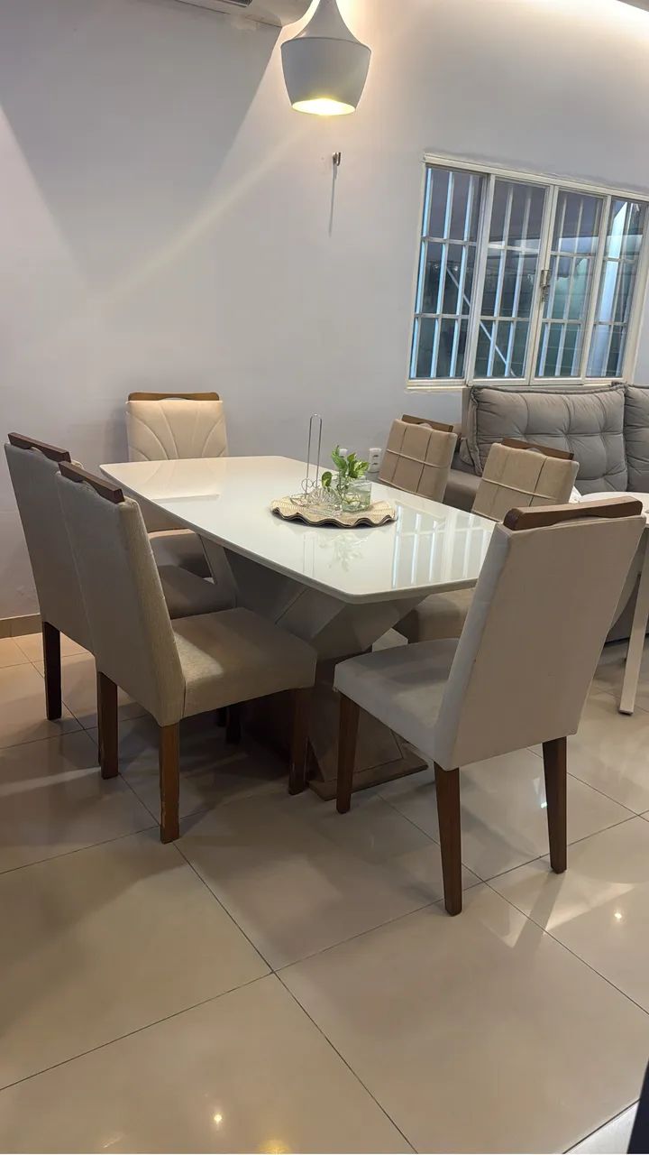 Mesa com cadeiras - Foto 2