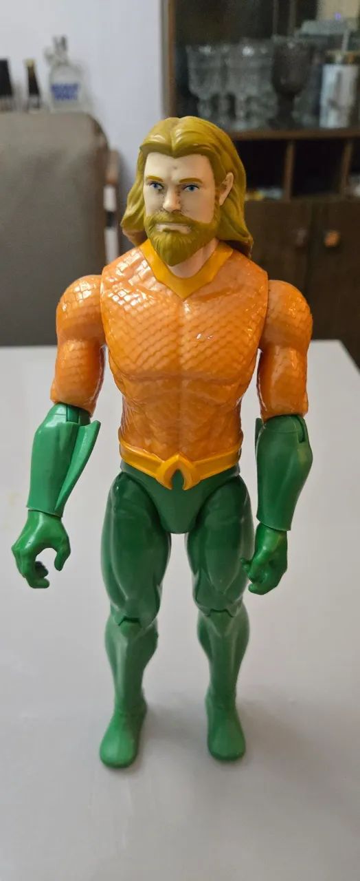 Bonecos marvel e vingadores original usado