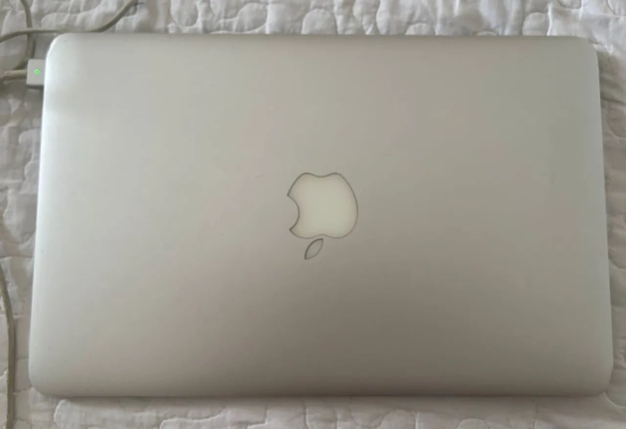 MacBook Air 13 polegadas Apple  - Foto 2
