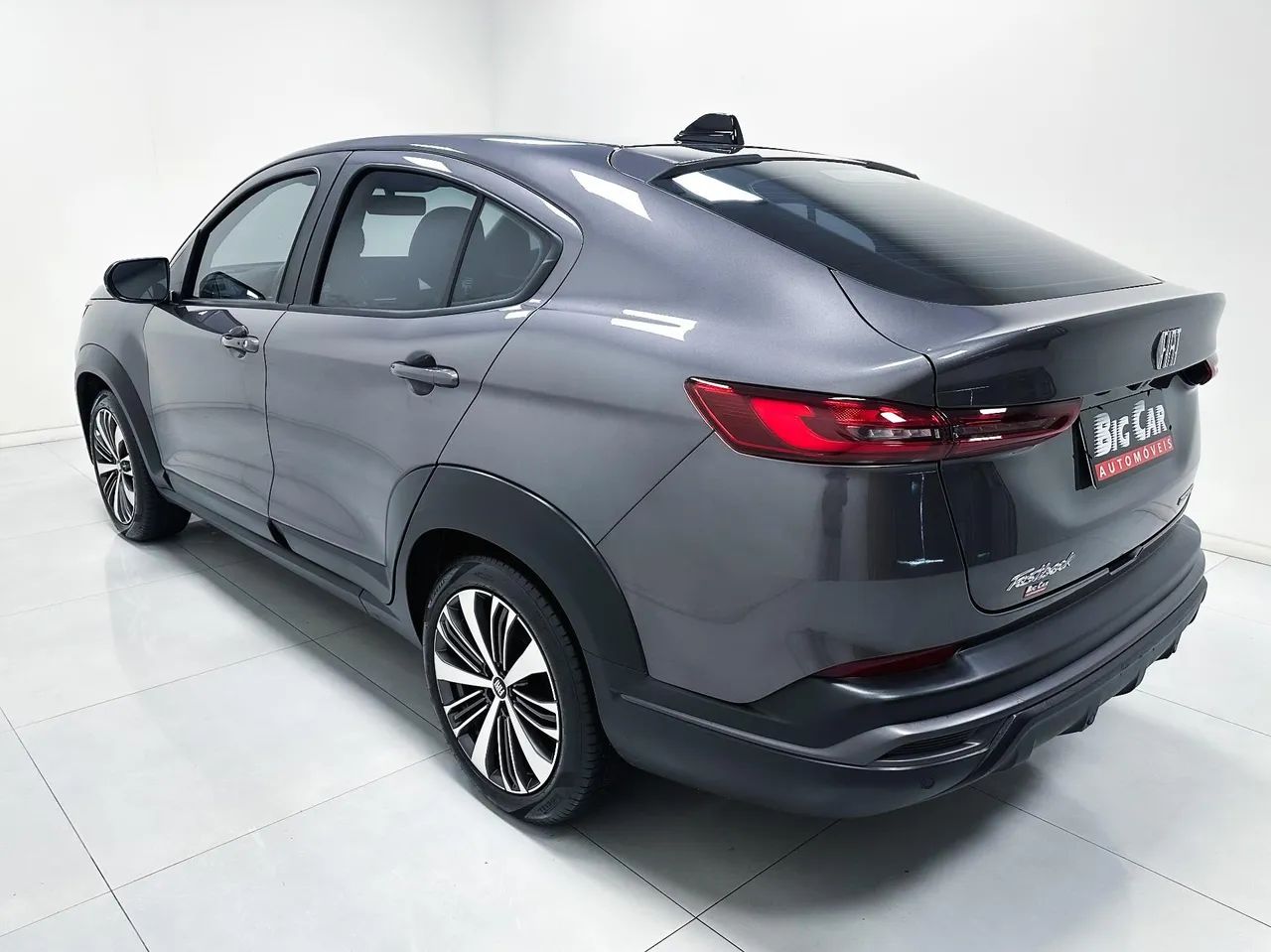 Fiat Fastback 1.0 200 Turbo Flex AUT 2026 - Foto 5