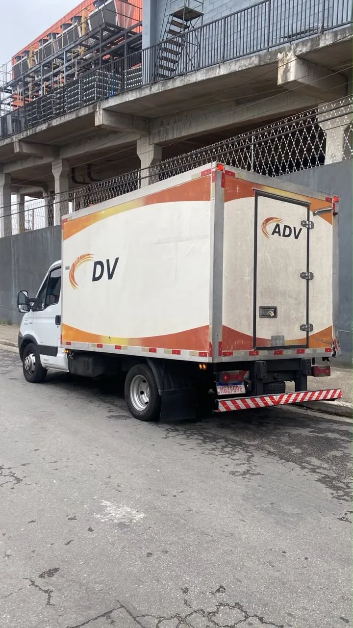 Iveco 55c16 2010 refrigerado  - Foto 4