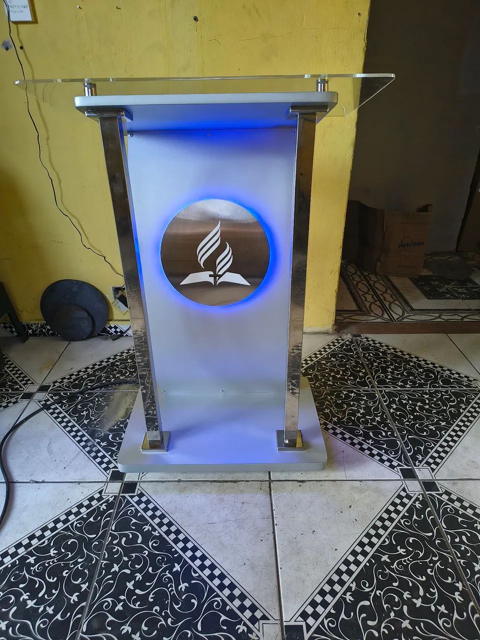 Promoção em Púlpito aço inox com acrílico..