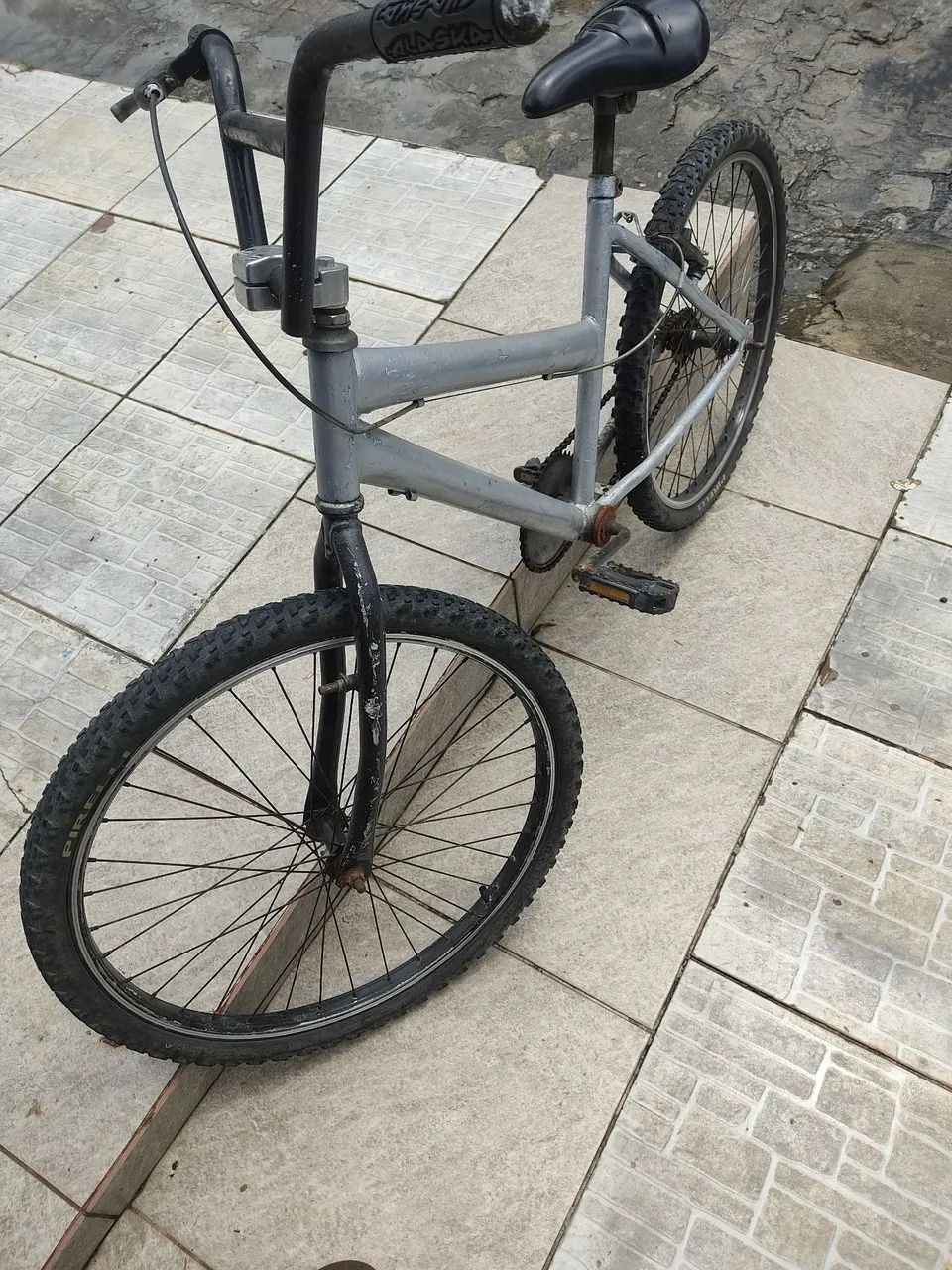 Bicicleta aro 24 R$ 120,00