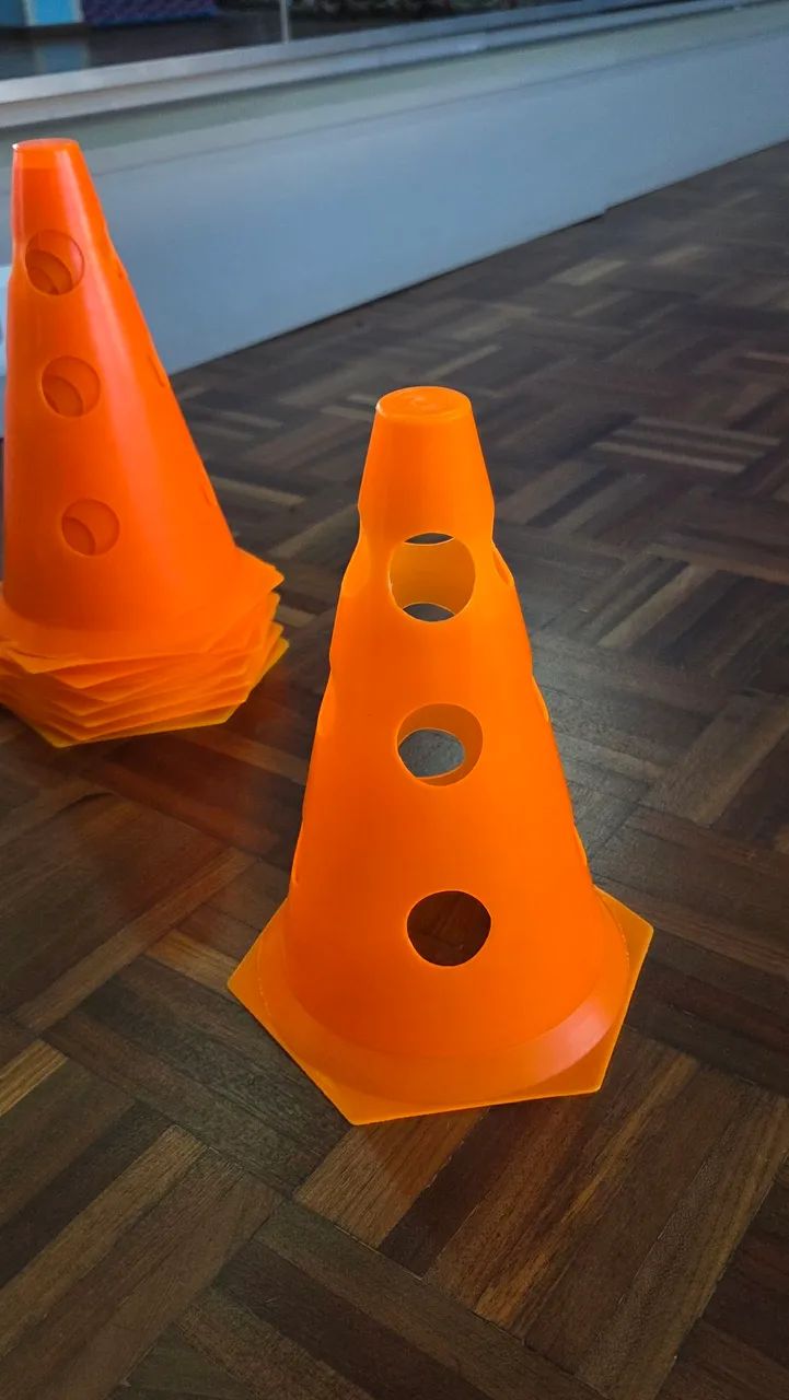 Cone Futsal Usado - Foto 4