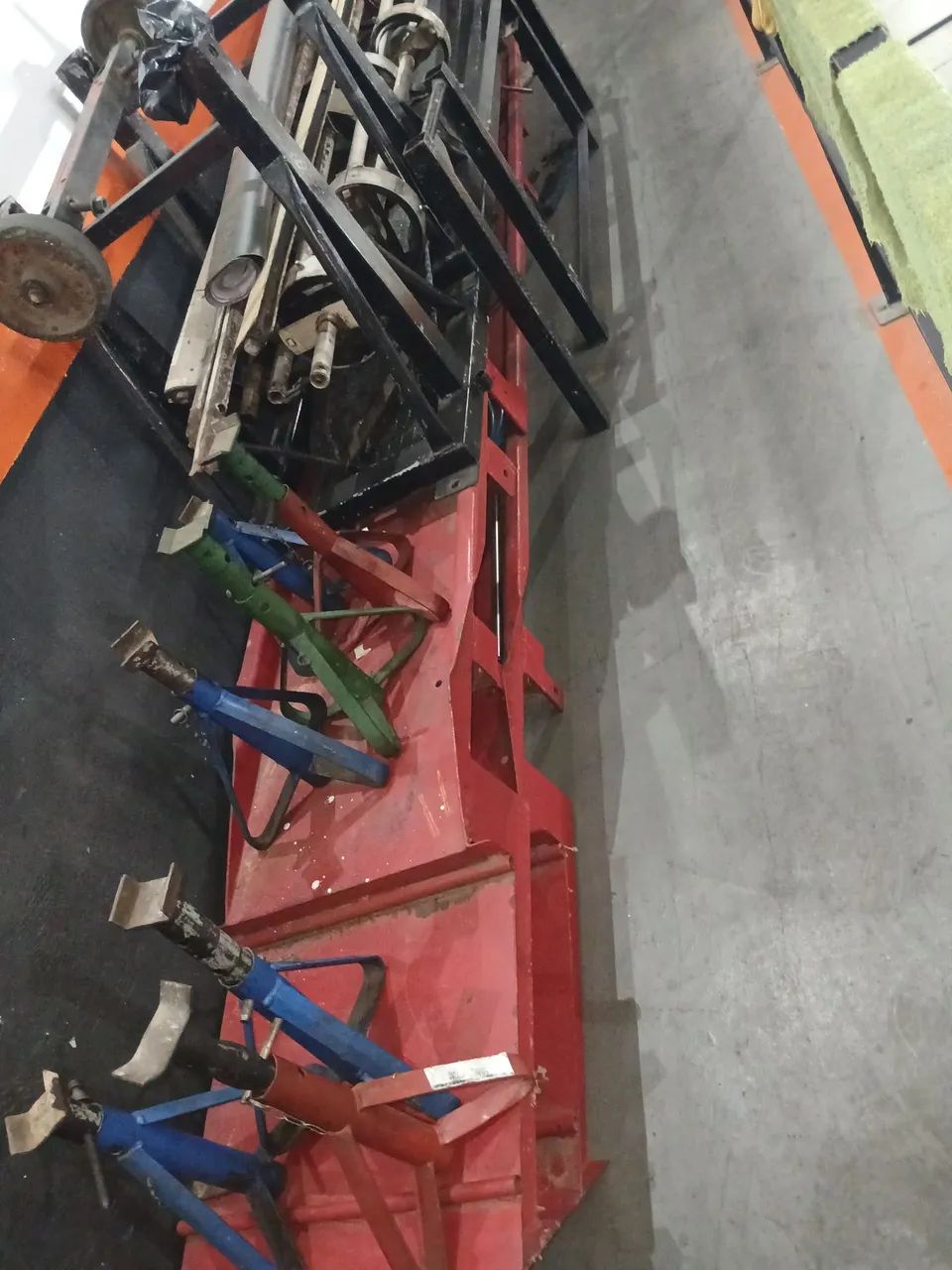 Vendo Elevador/ Rampa de Alinhamento/ Compressor - Foto 3