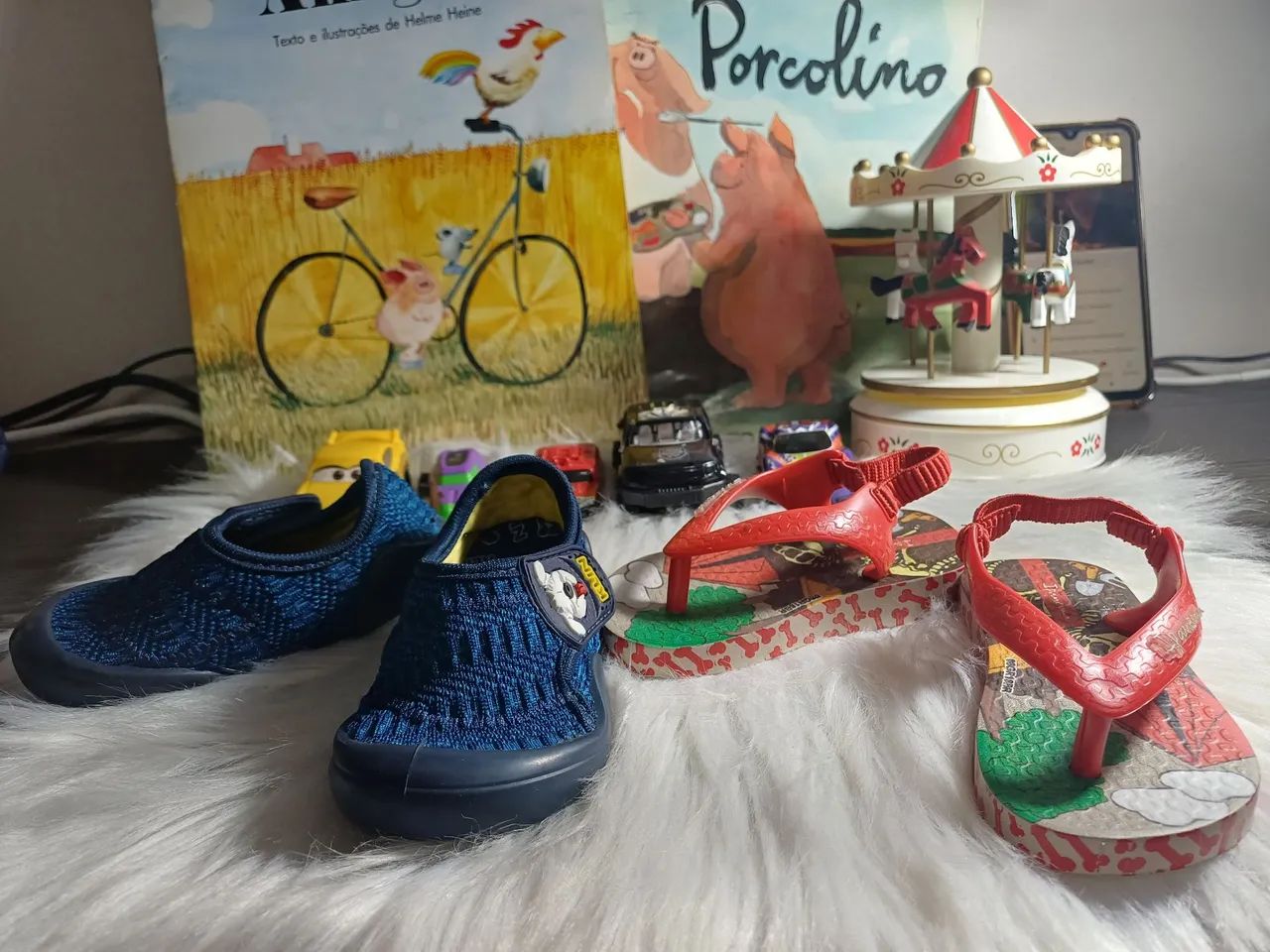 1 sapato de Bebê Klin (semi-novo)+ 1 chinelo Ipanema (Novo)de Dinossauro vermelho - Foto 3
