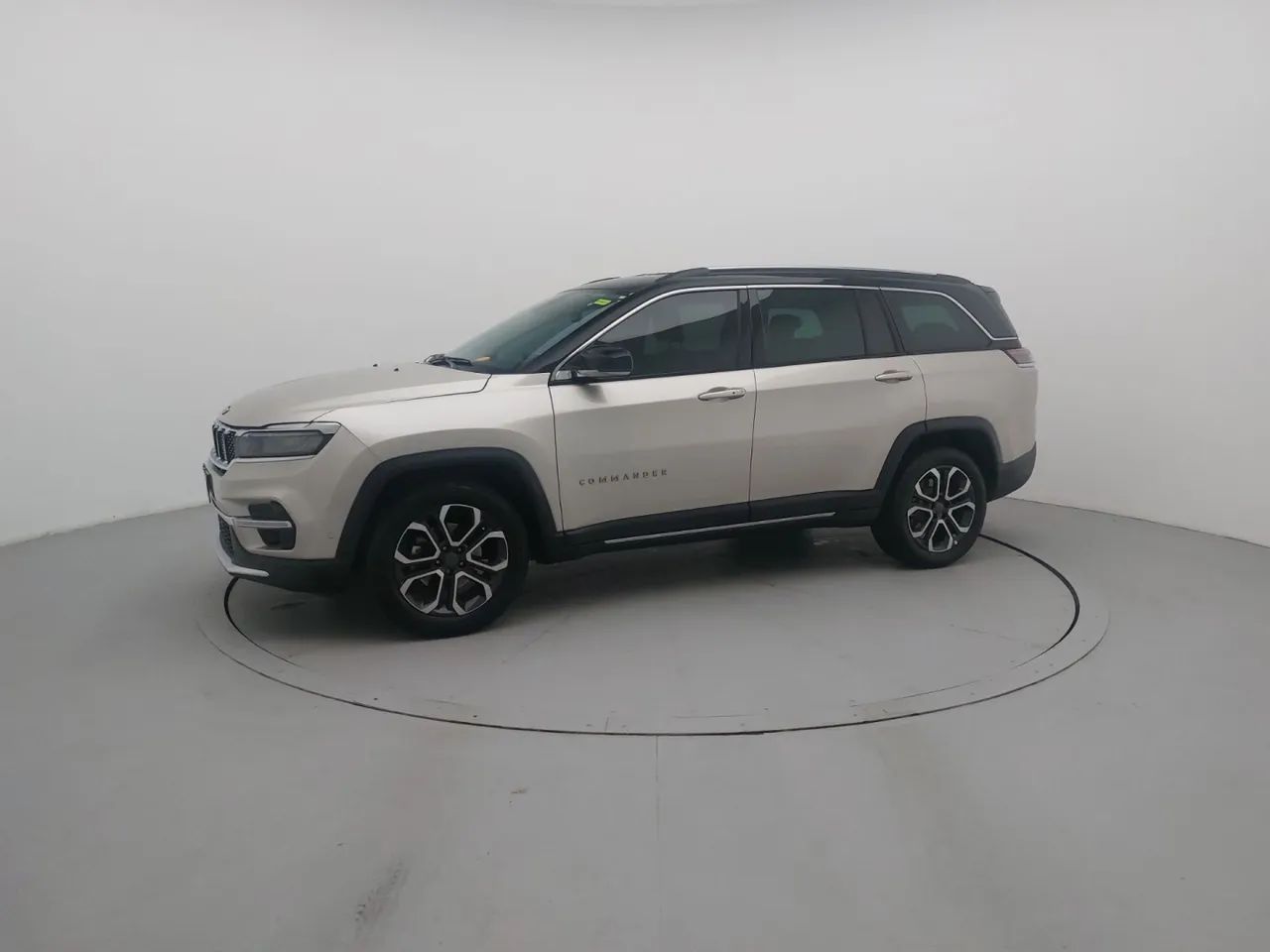 Jeep Commander Limited T270 1.3 TB Flex Aut., foto 10 de 18