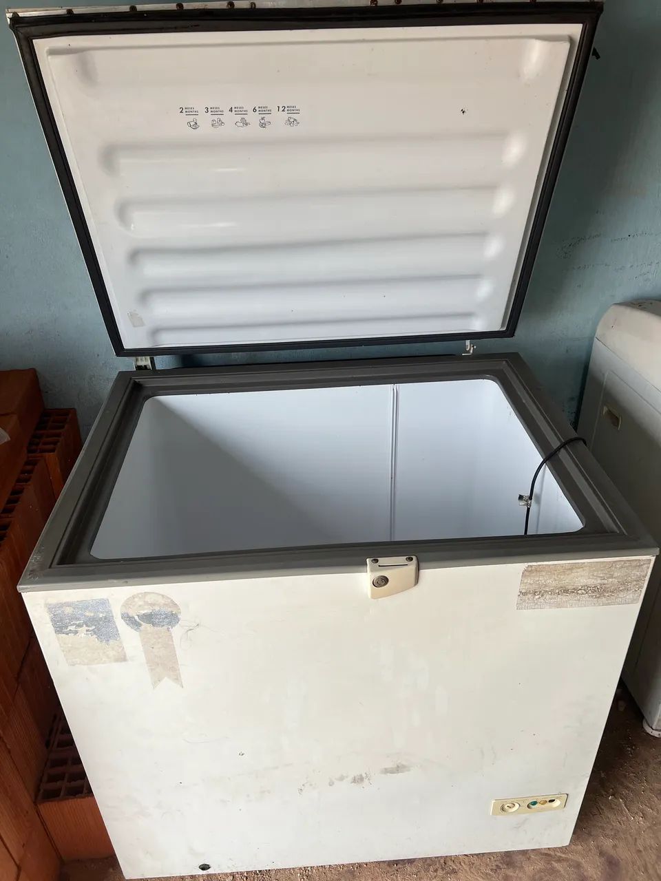 Vendo freezer horizontal 310litros - Foto 3