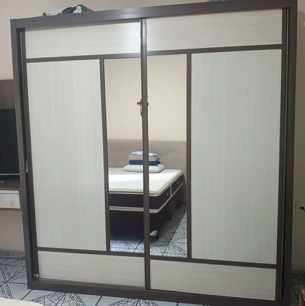 Guarda roupa casal 