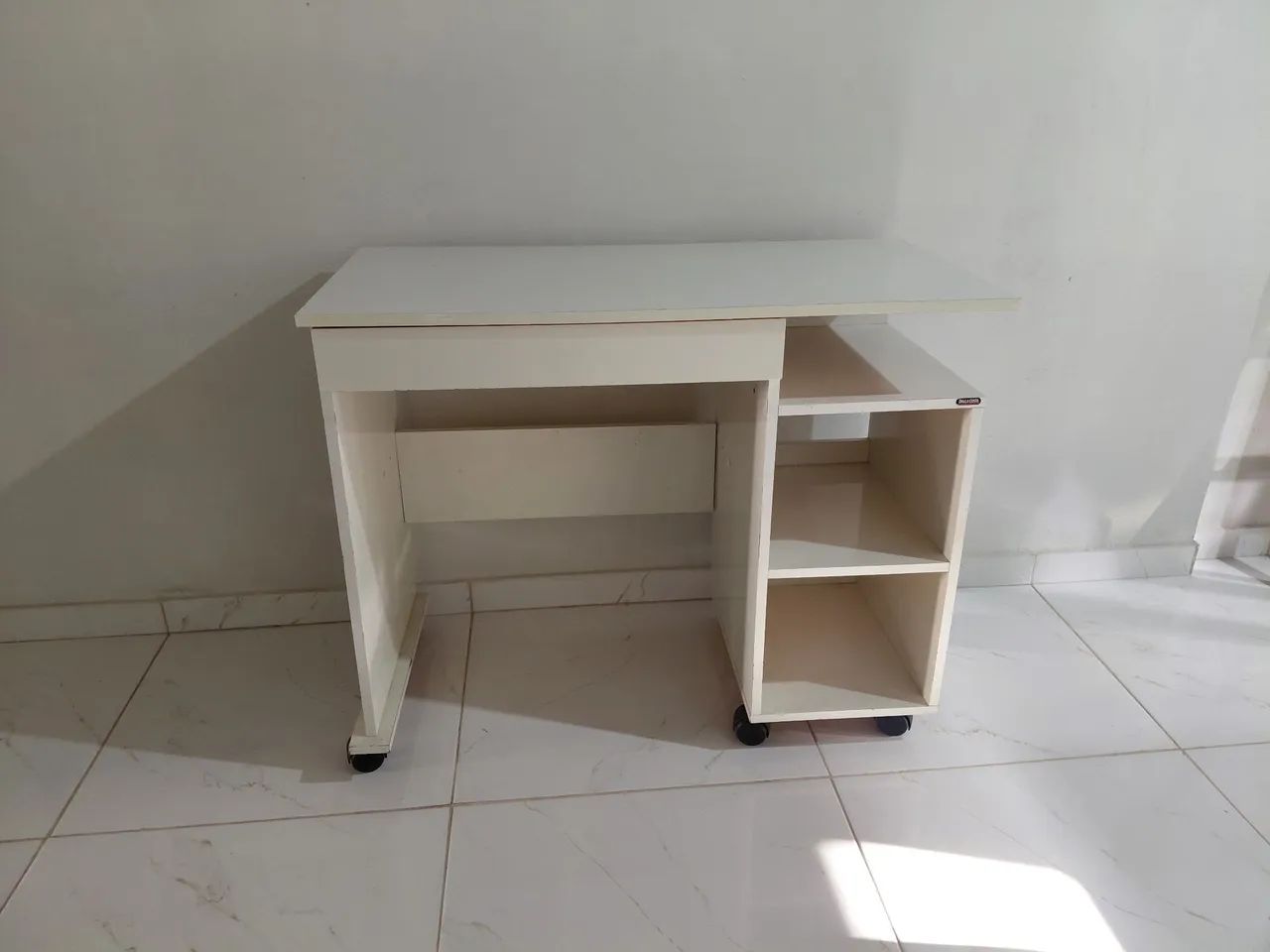 Mesinha- escrivaninha nova  - Foto 3