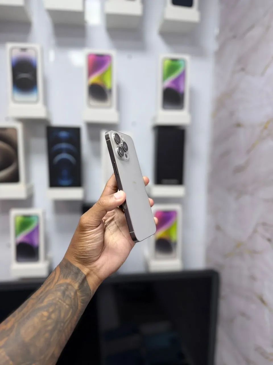iPhone 15 PRO - 128GB ?3.899 - Celulares e Smartphones - Samambaia
