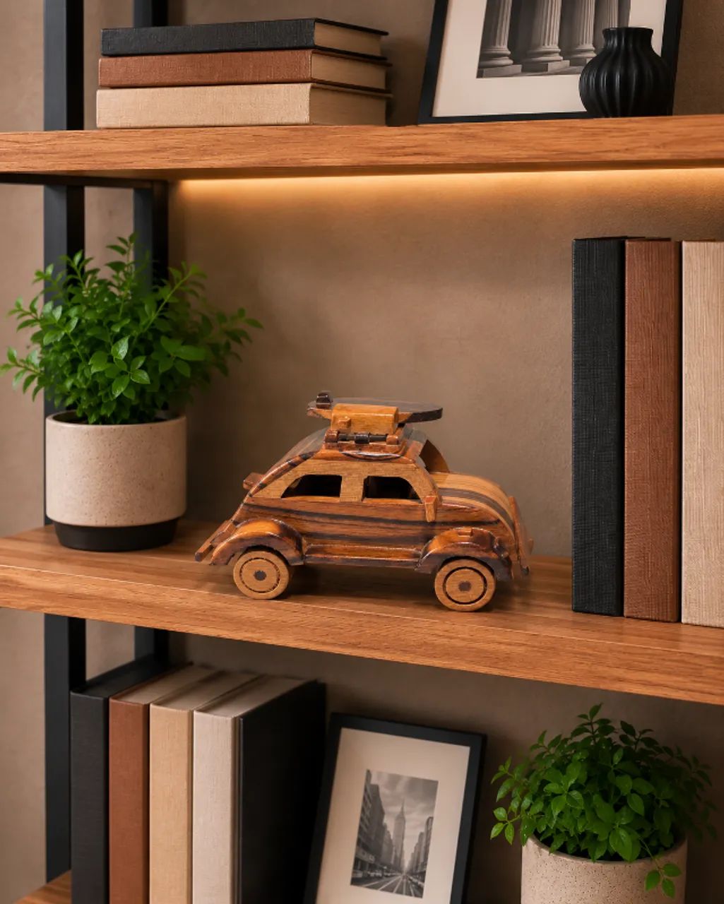 Miniatura Fusca de Madeira Artesanal com Prancha e Bagageiro - Foto 2