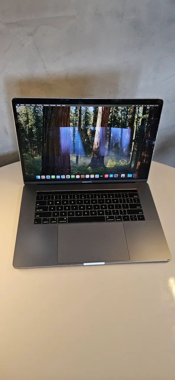 Macbook Pro | i9 | 16gb | 512gb | 15"