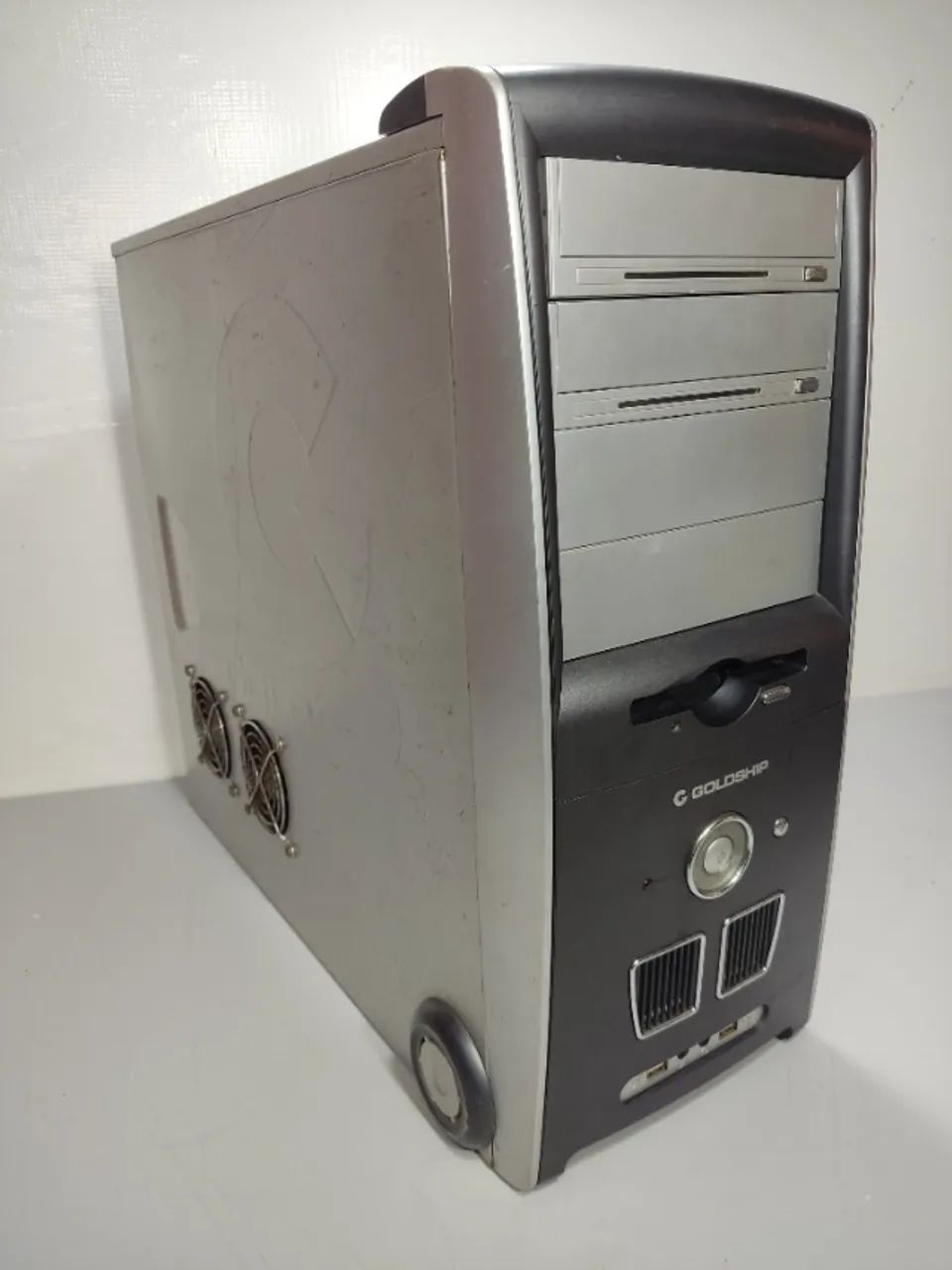 Gabinete Antigo Goldship Pc Computador Mode Case Game Ar6  (Usado)