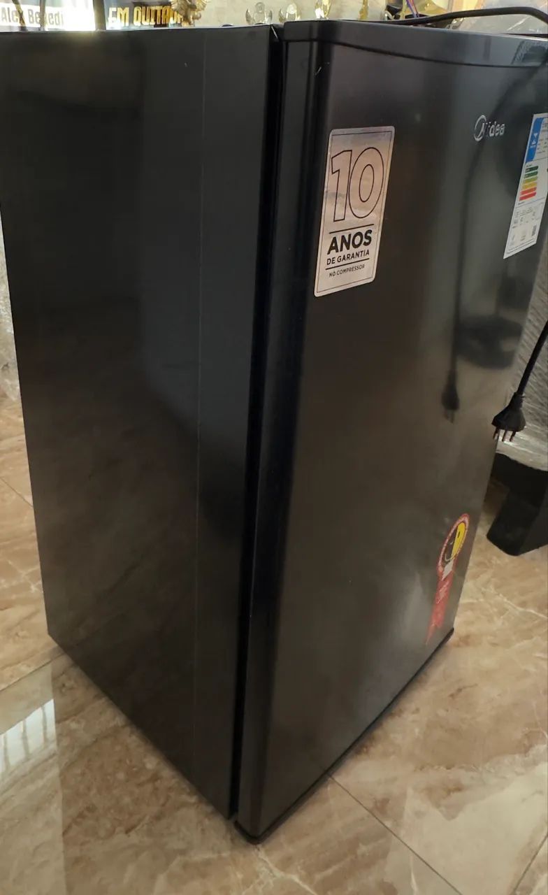 Frigobar Midea 93L Preto 127V  - Foto 3