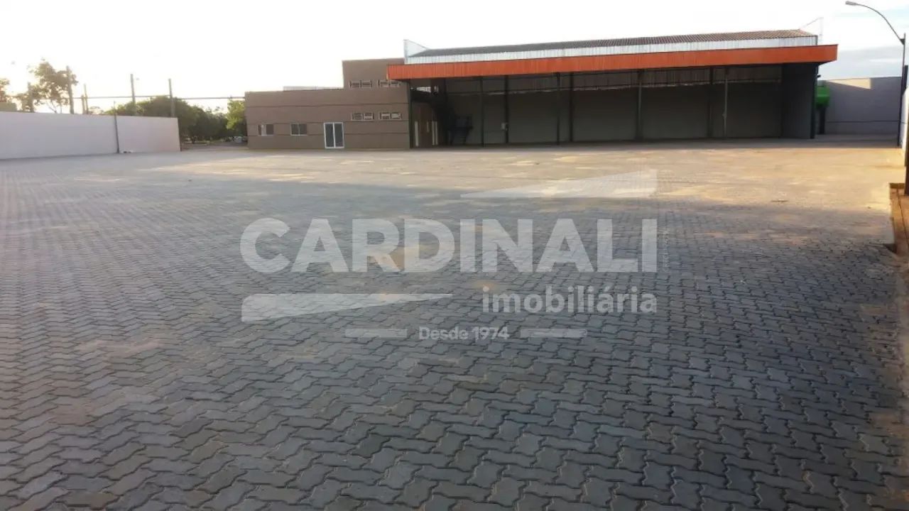 Galpão comercial de 3.500m² com escritório, varias salas e amplamente pavimentado para Loc - Foto 5