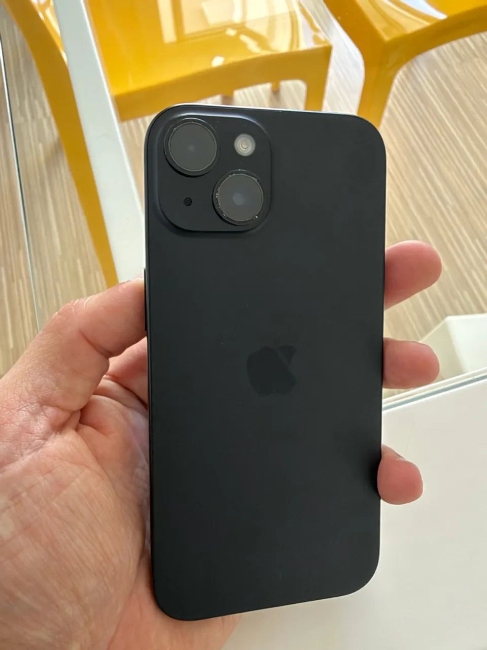 iPhone 15, 128GB, preto - Foto 3