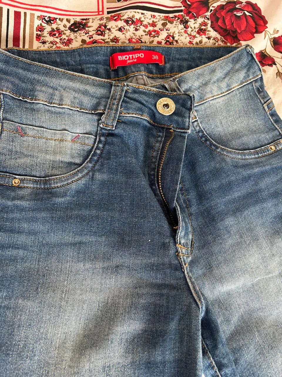 Calça jeans tipo skinny Biotipo - Foto 2