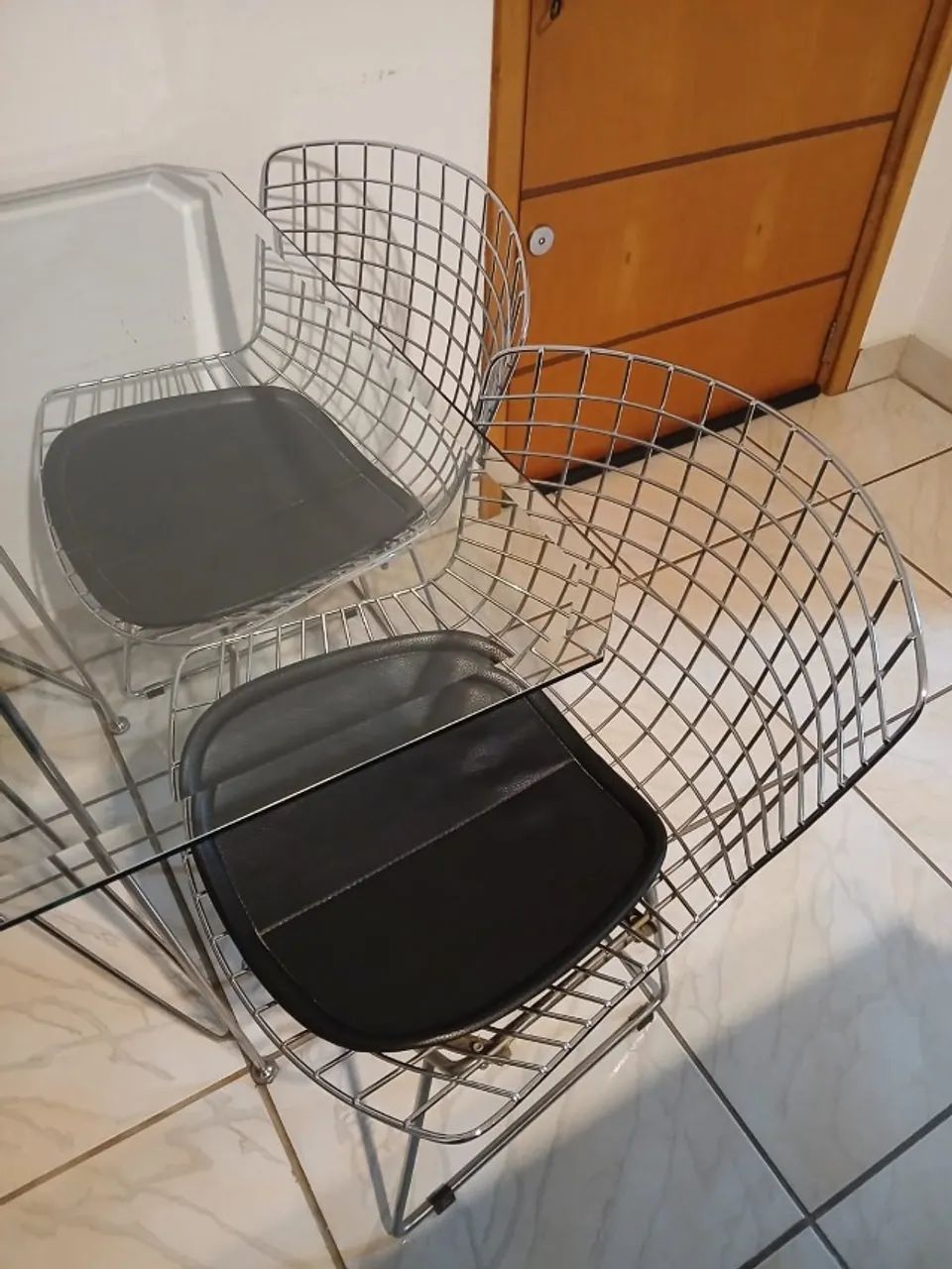 Mesa de Vidro + Cadeiras Aramadas Bertoia - Foto 2
