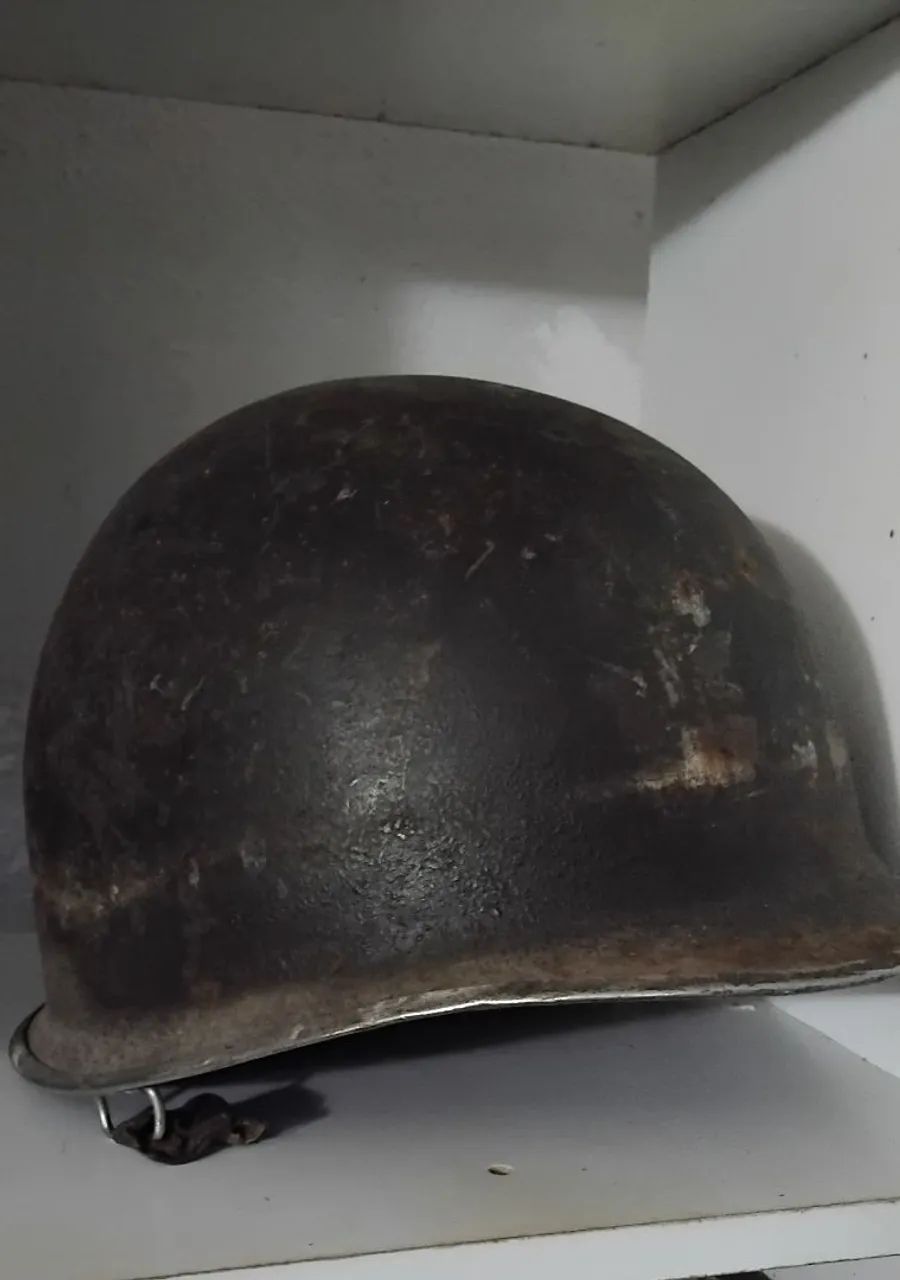 Capacete antigo de aço M1 - Foto 2