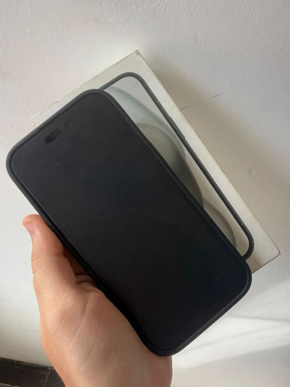iPhone 15 256gb 85% de bateria com caixa. EXTRA!! PARA PESSOAS